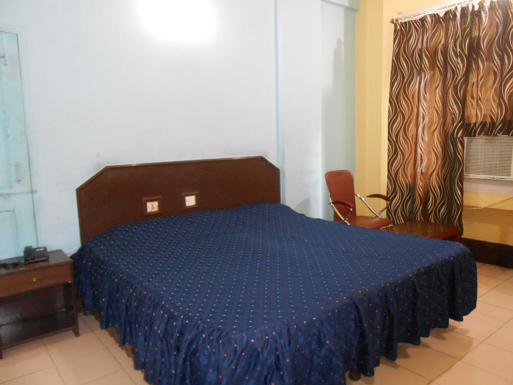 Hotel Blue Moon Гувахати Номер фото